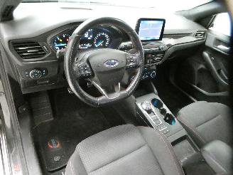 Ford Focus 1.5D ST-LINE X picture 19