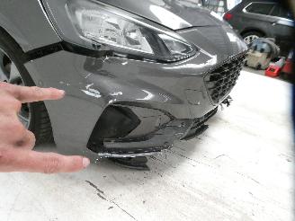 Ford Focus 1.5D ST-LINE X picture 12