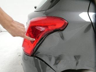 Suzuki Swift  picture 11