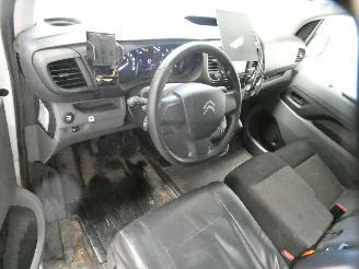 Citroën Jumpy 1.5 BLUE HDI picture 21