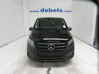 skadebil auto Mercedes Vito 8+1 PL 2025/6