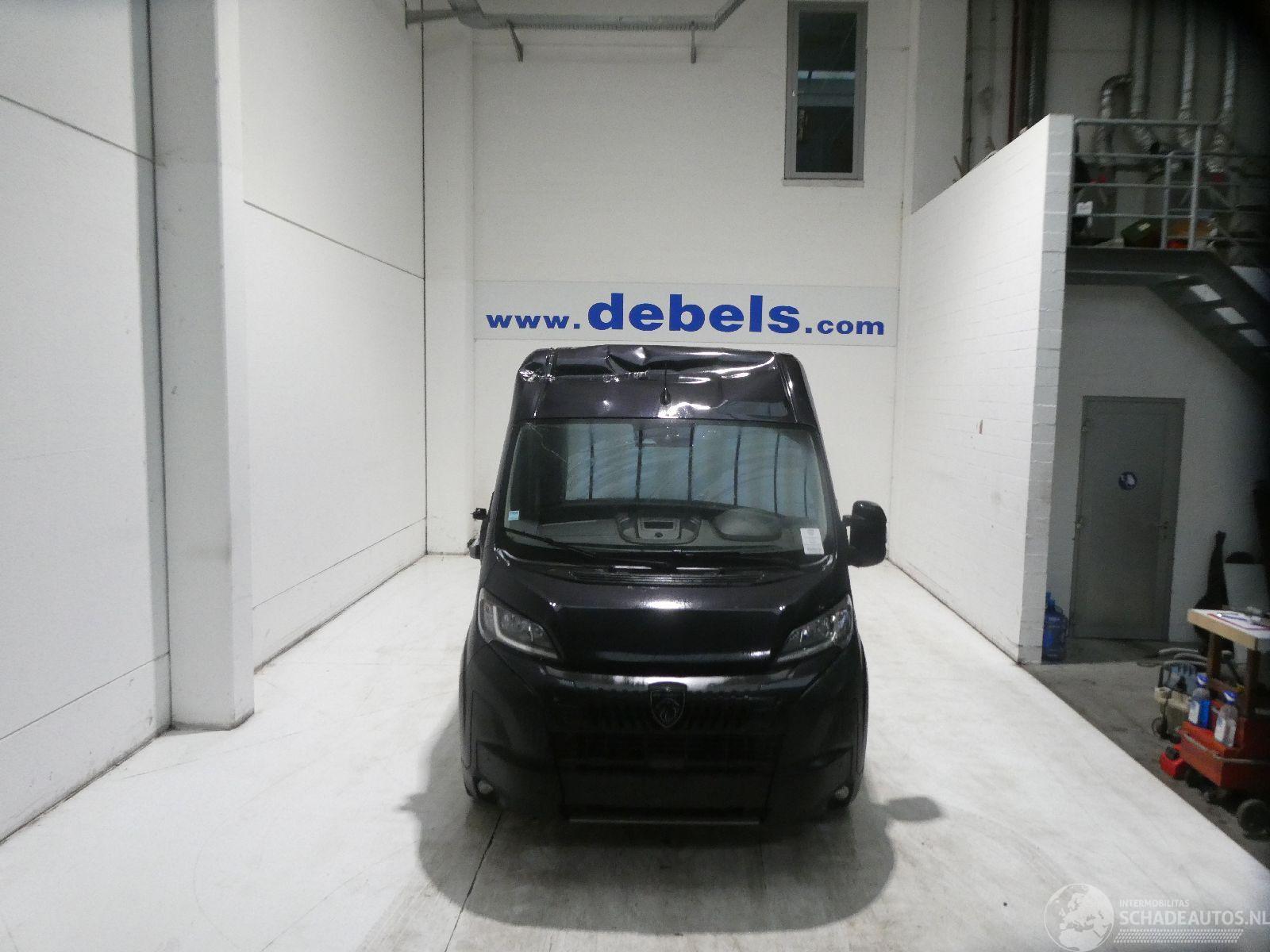 Peugeot Boxer 2.2D