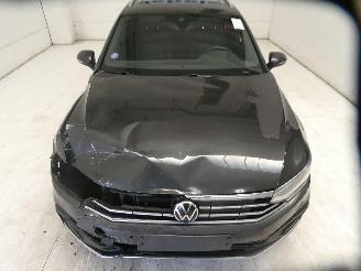 Volkswagen Passat GTE picture 3