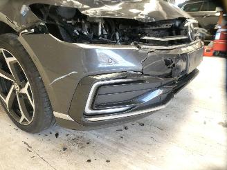 Volkswagen Passat GTE picture 11