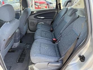 Ford S-Max 1.8 TDCI picture 13