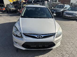 Hyundai I-30 1.6 CRDI picture 2