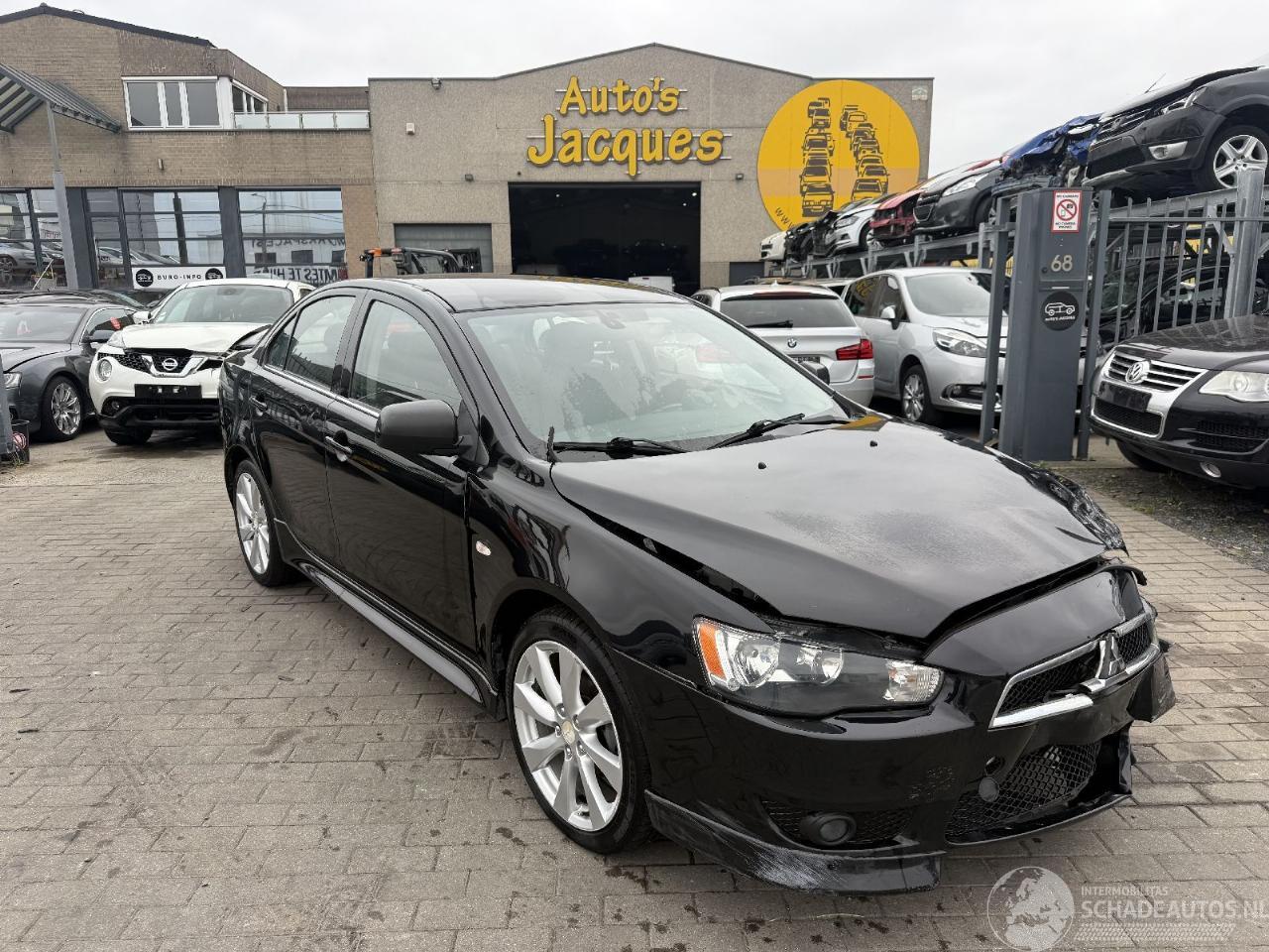 Mitsubishi Lancer 1.8 DI-D SEDAN