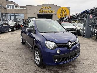 krockskadad bil auto Renault Twingo LIMITED CABRIO 2018/8