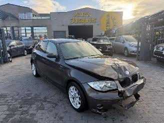krockskadad bil auto BMW 1-serie  2006/5