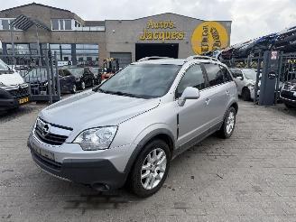 Vaurioauto  passenger cars Opel Antara  2009/7