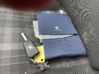 Peugeot 108 ACTIVE picture 22