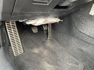 Volkswagen Golf 1.2I picture 22