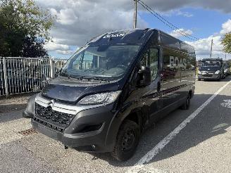 krockskadad bil bedrijf Citroën Jumper 2.2 BLUE HDI L2H2 2023/7