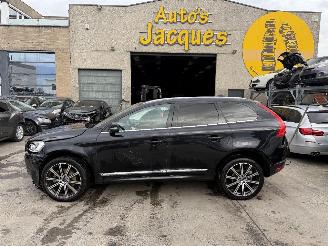 damaged passenger cars Volvo Xc-60 2.0 T5 SUMMUM 2014/5