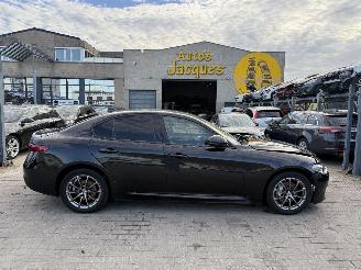 Schadeauto Alfa Romeo Giulia SUPER 2019/7
