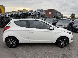 Hyundai I-20 LOUNGE picture 2