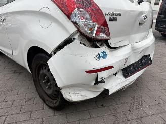 Hyundai I-20 LOUNGE picture 11