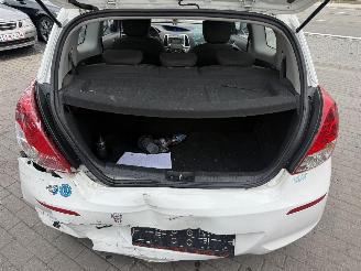 Hyundai I-20 LOUNGE picture 12