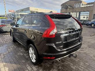 krockskadad bil auto Volvo Xc-60 2.0D MOMENTUM 2015/1