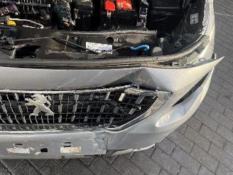 Peugeot 2008 1.2 STYLE PURE TECH picture 12