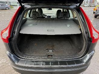 Volvo Xc-60 MOMENTUM picture 15