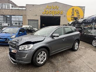 skadebil auto Volvo Xc-60 MOMENTUM AWD 2016/12