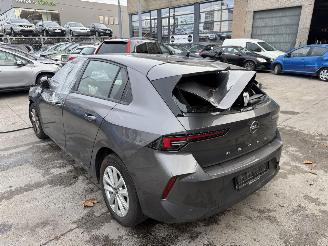 Opel Astra 1.2 TURBO picture 2