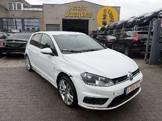 skadebil auto Volkswagen Golf 1.6 TDI R-LINE 2014/1