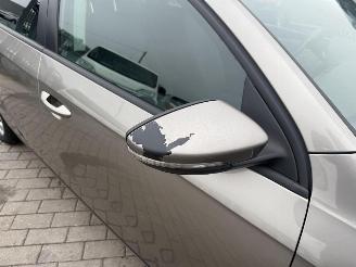 Volkswagen Passat 1.6 TDI picture 16