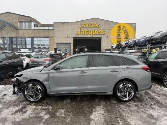 Schadeauto Hyundai I-30 N-LINE 1.5 HYBRID 2025/10