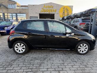 Auto incidentate Peugeot 208 1.2I LIKE 2018/5