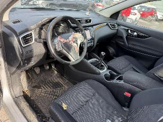 Nissan Qashqai 1.2I picture 5
