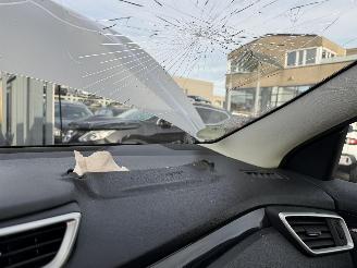 Nissan Qashqai 1.2I picture 21