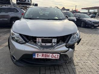 Nissan Qashqai 1.2I picture 3