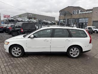 skadebil auto Volvo V-50 1.6D 2010/5