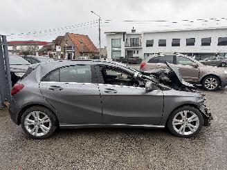 Mercedes A-klasse ELEGANCE picture 6