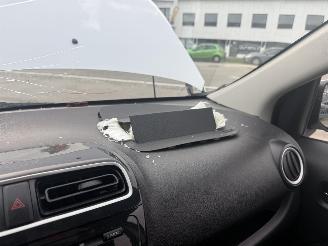 Mitsubishi Space-star 1.2 MIVEC 80 picture 24