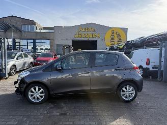 skadebil auto Toyota Yaris 1.3I 2014/2