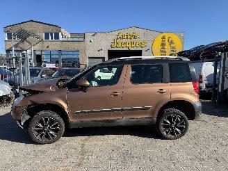 Damaged car Skoda Yeti 2.0 TDI AMBITION 2013/9