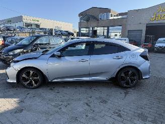 Honda Civic 1.0 I-VTEC ELEGANCE picture 4