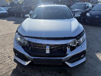 Honda Civic 1.0 I-VTEC ELEGANCE picture 2