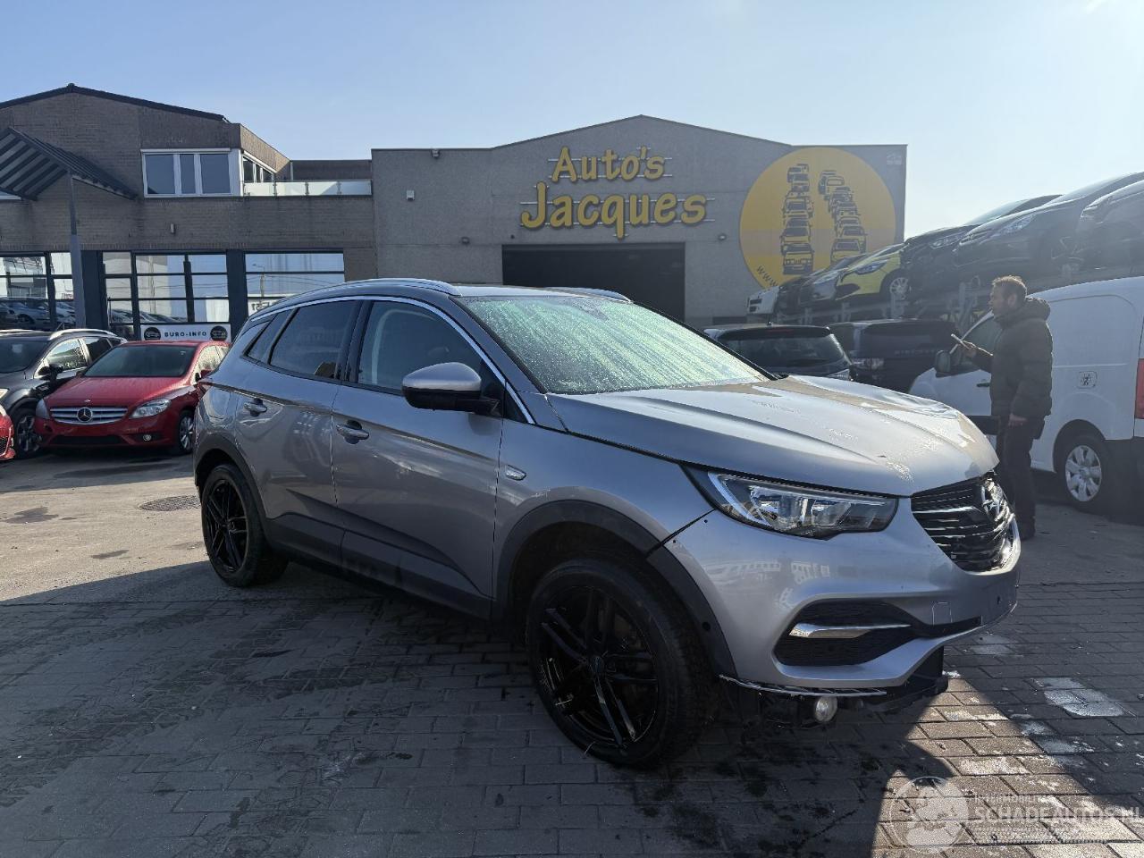 Opel Grandland 1.6CDTI INNOVATION