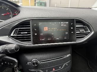 Peugeot 308 1.5 HDI AUTOMATIC picture 24