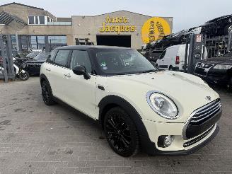 Damaged car Mini Clubman 1.5I 100 KW 2017/3