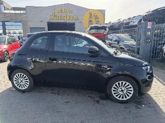 Fiat 500E  picture 1