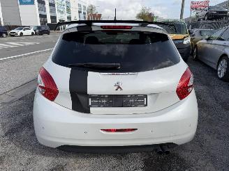 Peugeot 208 ALLURE picture 12