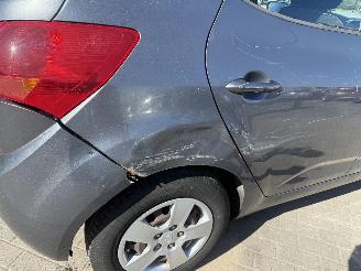 Kia Venga 1.4 CRDI FUSION picture 11