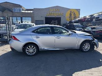 Auto incidentate Lexus IS 300H 2013/7