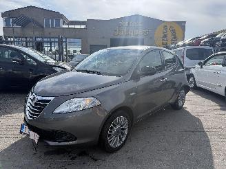 Auto incidentate Lancia Ypsilon 1.2I  SILVER 2012/4