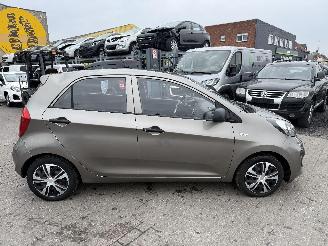 Kia Picanto 1.0I EASY picture 2
